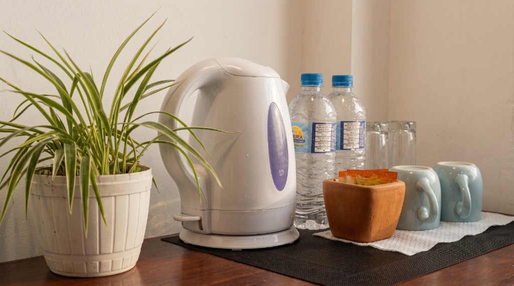 Complimentary Ceylon Cinnamon Tea Station